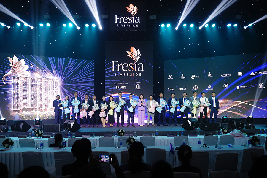 Sự kiện Kick off block đẹp nhất dự án Fresia Riverside - Symphony of The Sky thu hút đông đảo Chủ đầu tư, Đơn vị Tiếp thị và Phân phối cùng 600 chuyên viên kinh doanh tham dự