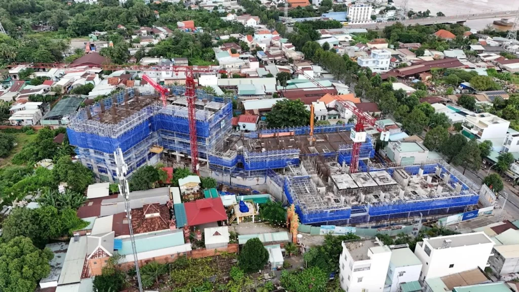 Dự án Fresia Riverside đang thi công đúng tiến độ, River 1 lên tầng 7, River 2-3 thi công tầng 3 (tháng 10)