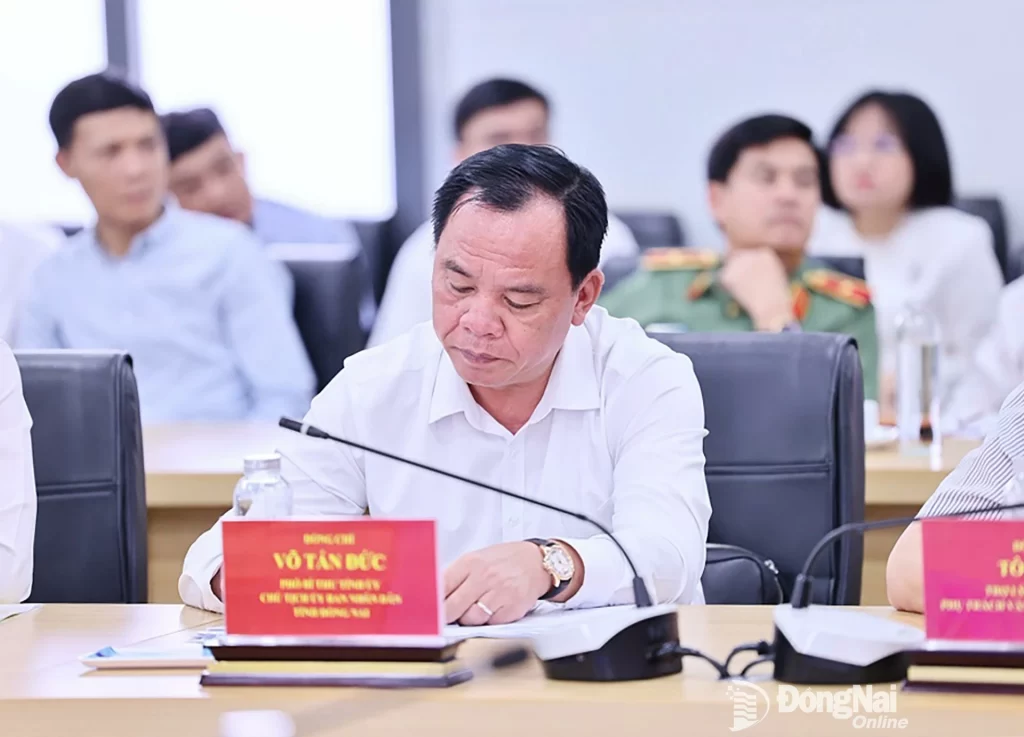 Đồng chí Võ Tấn Đức, Phó Bí thư Tỉnh ủy, Chủ tịch UBND tỉnh Đồng Nai tham dự buổi làm việc. Ảnh: Công Nghĩa