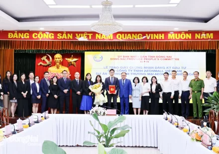 Đồng Nai trao giấy chứng nhận đầu tư cho dự án Trung tâm thương mại AeonMall lớn nhất Việt Nam